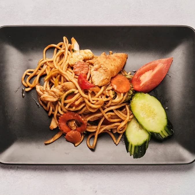 Kyckling Äggnudlar Wok